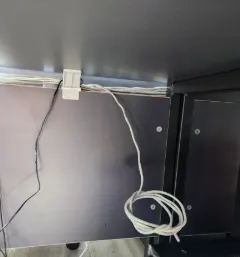복잡했던 랜선 정리가 깔끔해졌어요
